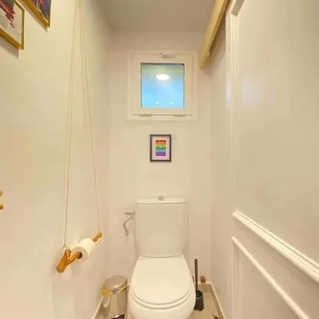 La Casa De Hesperides * 모로델제블